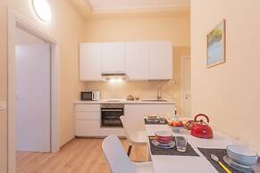 Simar Apartments nearby Como S.G. Train Station