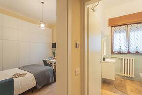 Simar Apartments nearby Como S.G. Train Station