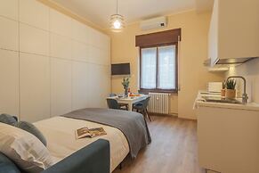 Simar Apartments nearby Como S.G. Train Station