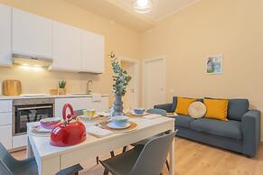 Simar Apartments nearby Como S.G. Train Station