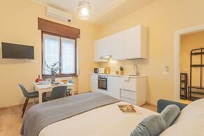 Simar Apartments nearby Como S.G. Train Station