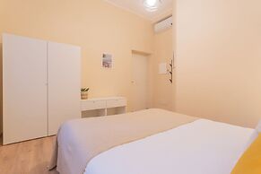 Simar Apartments nearby Como S.G. Train Station