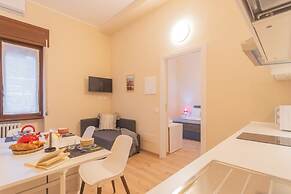 Simar Apartments nearby Como S.G. Train Station