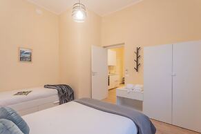 Simar Apartments nearby Como S.G. Train Station