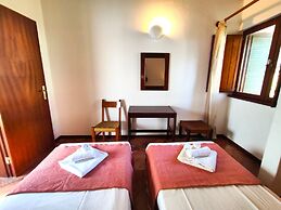 Albufeira Açoteias Villa by Homing