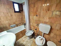 Albufeira Açoteias Villa by Homing