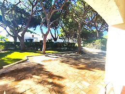 Albufeira Açoteias Villa by Homing