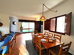 Albufeira Açoteias Villa by Homing