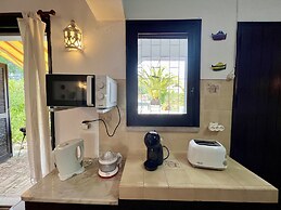 Tavira Traditional Villa by Homing