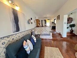 Tavira Traditional Villa by Homing