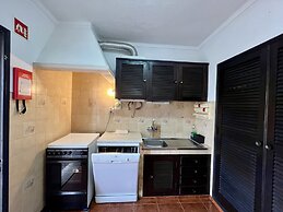 Tavira Traditional Villa by Homing