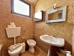 Tavira Traditional Villa by Homing