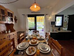 Tavira Traditional Villa by Homing