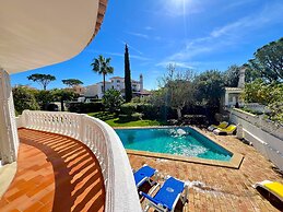 Vilamoura Brightness Villa by Homing