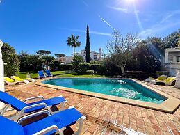 Vilamoura Brightness Villa by Homing