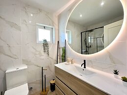 Vilamoura Brightness Villa by Homing