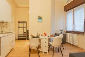 Simar Apartments Nearby Como S G Train Station
