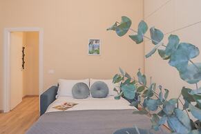 Simar Apartments Nearby Como S G Train Station