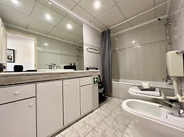 Albufeira Concept 2 With Pool by Homing