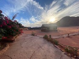 Wadi Rum Golden Camp & Tours