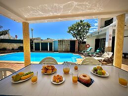Albufeira Summer Villa 1 by Homing