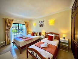 Albufeira Summer Villa 1 by Homing