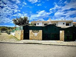 Albufeira Summer Villa 1 by Homing