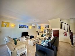 Albufeira Summer Villa 1 by Homing