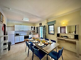 Albufeira Summer Villa 1 by Homing