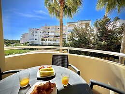 Albufeira Marina SOL With Pool by Homing