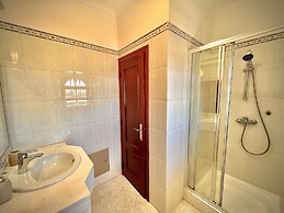 Albufeira Marina SOL With Pool by Homing