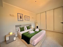 Albufeira Marina SOL With Pool by Homing