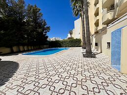 Albufeira Marina SOL With Pool by Homing