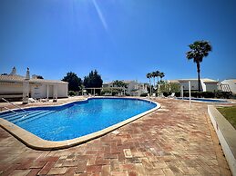 Vilamoura Eden Villa With Pool by Homing