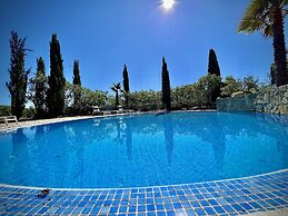 Quarteira Premium Villa by Homing