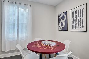 The Grand Luxe 8BR Villa w Pool and Basketball