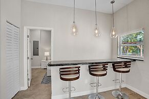 The Grand Luxe 8BR Villa w Pool and Basketball