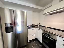 Albufeira Stylish 3 by Homing