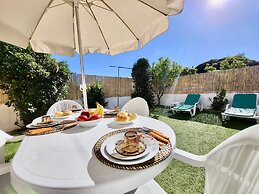 Faro Terrace Villa by Homing