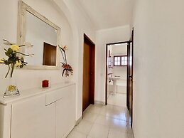 Faro Terrace Villa by Homing