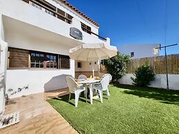 Faro Terrace Villa by Homing