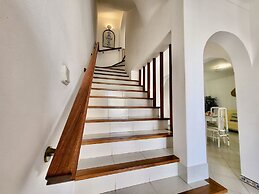 Faro Terrace Villa by Homing