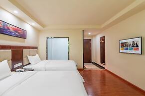 Huahang Hotel - Free airport shuttle bus