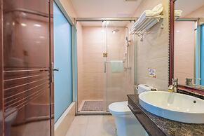 Huahang Hotel - Free airport shuttle bus