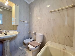 Vilamoura White House Villa by Homing