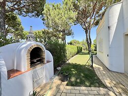 Vilamoura White House Villa by Homing