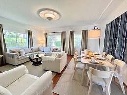 Vilamoura White House Villa by Homing