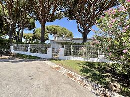 Vilamoura White House Villa by Homing