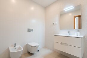 Lagos Marina View 4 With Pool by Homing