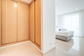 Lagos Marina View 4 With Pool by Homing